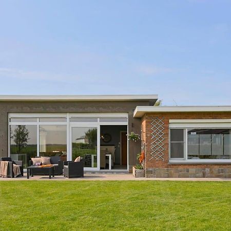 Huswell - Bungalow With Garden At 5 Minutes From The Beach Villa De Haan Eksteriør bilde