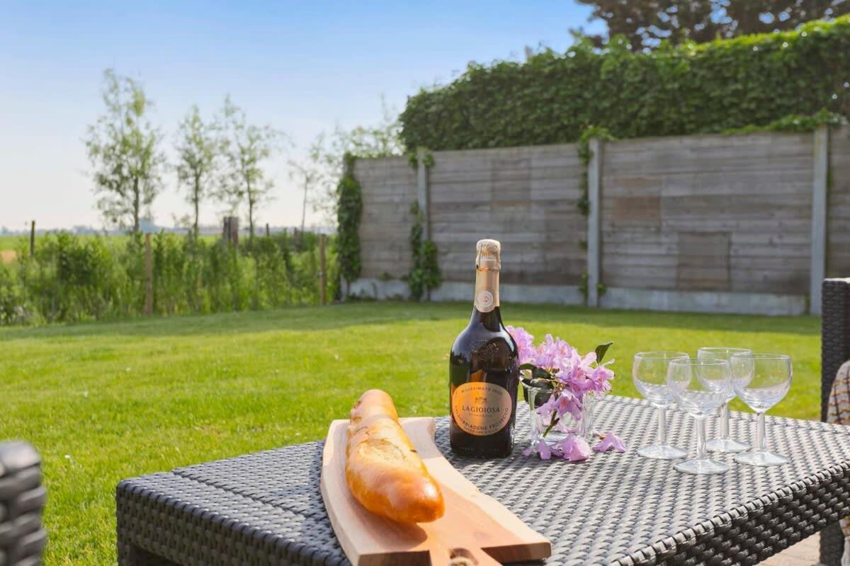 Huswell - Bungalow With Garden At 5 Minutes From The Beach Villa De Haan Eksteriør bilde