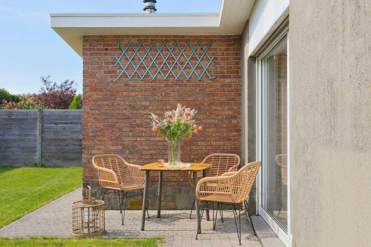 Huswell - Bungalow With Garden At 5 Minutes From The Beach Villa De Haan Eksteriør bilde